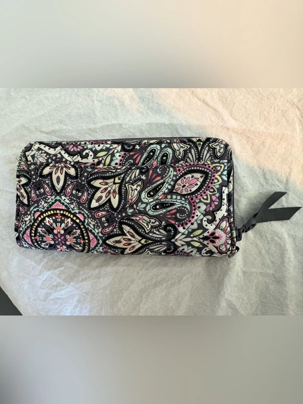 Vera Bradley Quilted Zip Wallet in Bonbon Medallion Print Paisley Floral